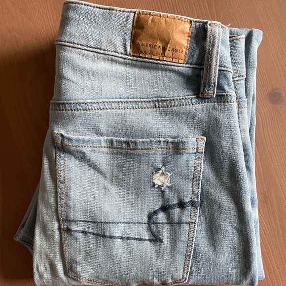 American Eagle - The Dream Jean - Picture 7 of 9